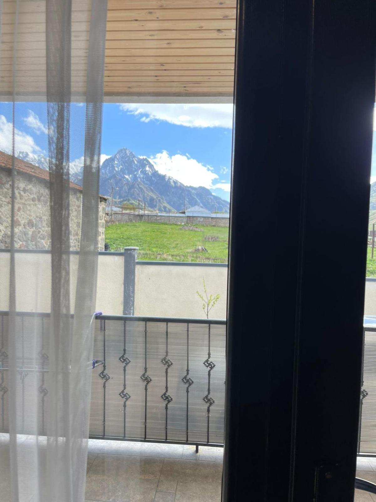 Bibo'S Kokhi Guesthouse Kazbegi Exterior foto